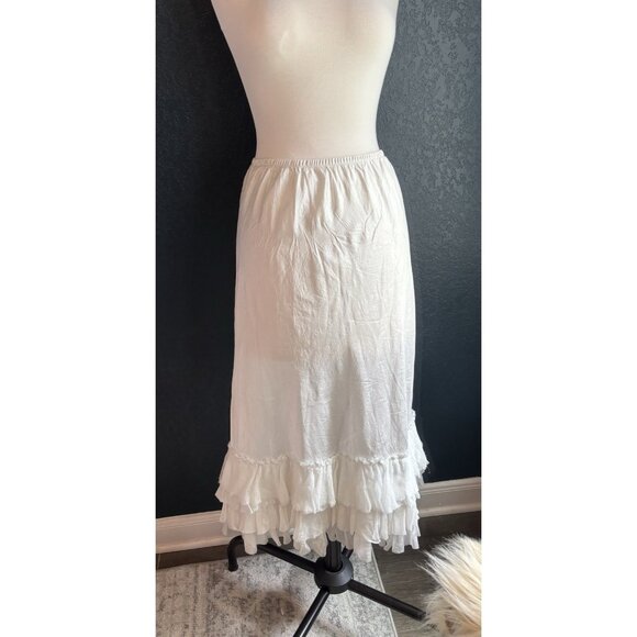 Dosa 100% Silk Ruffle Slip  Skirt Sz Small (Sz 1) - Picture 2 of 7
